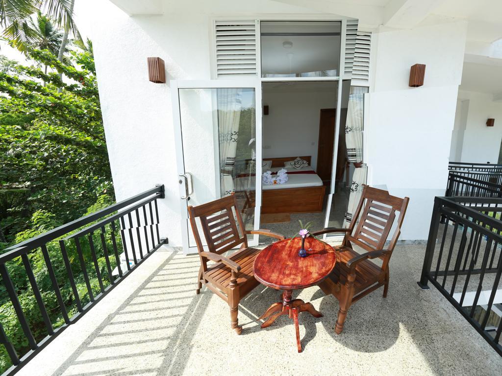 Muthu Resort & Restaurant Tangalle Extérieur photo