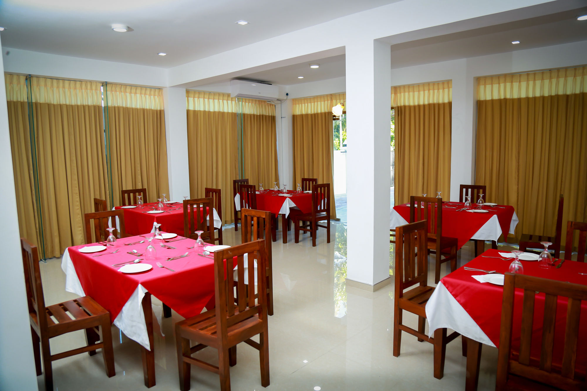 Muthu Resort & Restaurant Tangalle Extérieur photo